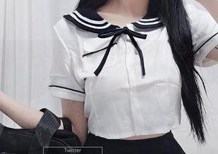 这是一场关于泳池边的夏天，别错过Aram(아람)的免费合集！