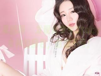 GIRLT果团网 – 发现何梦兮Stacy，全套女神的图包，这波不亏！