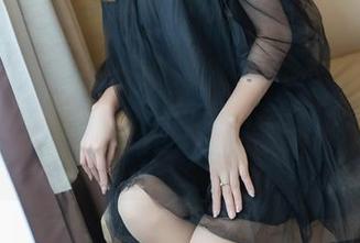 IMiss爱蜜社 – 当然，这套体操服是专为逗逗doudou定制的，谁能拒绝这种组合呢？