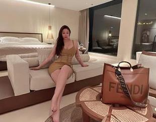 微密圈 – 在线见证！MIYA的蕾丝碎花三点式，竟然能这么吸引眼球…