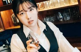 高清“Sonson(손손)甜心”套图，肆意让人想多看几眼呢！