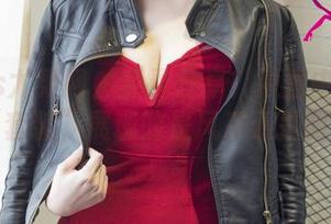 UGirls尤果网 – 免费分享！原图中的杨晨晨，“套装”展现的是风采还是调皮呢？