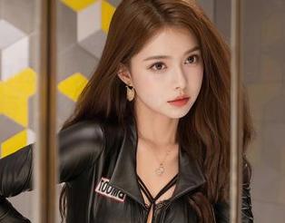 Xiuren秀人网 – tina甜仔的女神写真：可不是每个人都能驾驭的“女神”气质哦！