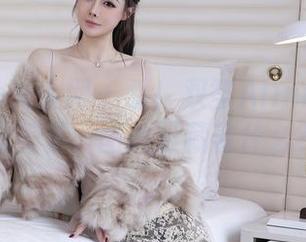 Xiuren秀人网 – 看！双笙Alina的无圣光美足，图片里藏着什么？