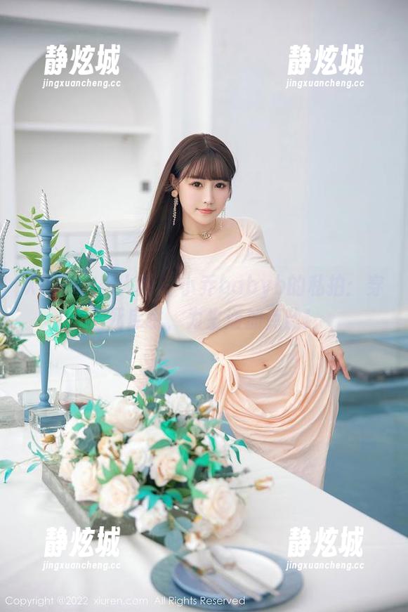 Xiuren秀人网-小乔babyb Xiuren秀人网 - 小乔babyb的私拍:穿上死库水,为生活加点盐!