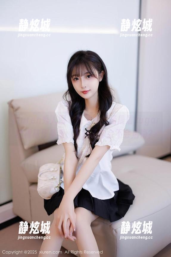 Xiuren秀人网-杨晨晨sugar Xiuren秀人网 - 说实话,杨晨晨sugar的棉袜作品集,下载了你会不会后悔?