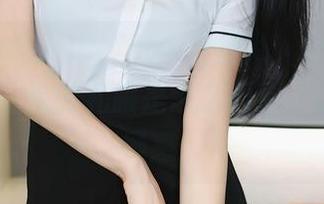 Xiuren秀人网 – 一本正经说，白茹雪abby在美图里的礼服是怎么回事，让我一脸疑惑。