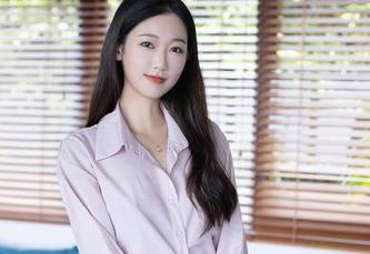 Xiuren秀人网 – 糖果儿的丝袜作品，似乎在说着一些不可言喻的事。