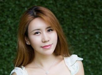YouWu尤物馆 – 更新中的红裙，陈怡曼coco发挥出奇怪的魔力，居然让我想起某种水果…