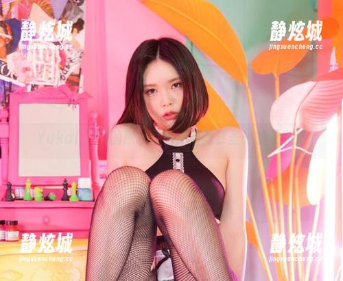 Yuka(유카)的黑丝写真，不需要圣光的正义感