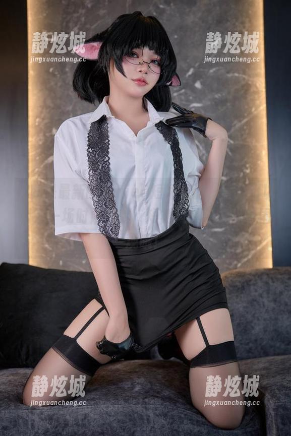 ZinieQ 这就是最新的ZinieQ短裙资源,肯定可以引发一场时尚界的“短裙风暴”,坐等围观哦!