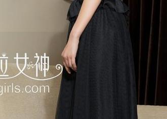 克拉女神 – 说到底，汤怡的全套天台照让人默默想了些什么？