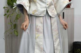 初夏女神 – 最新黑丝图包，双双又在给你上新课了！