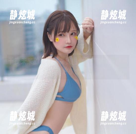千夜未来的花样泳衣美图合集：你绝对想不到的泳池小心机！