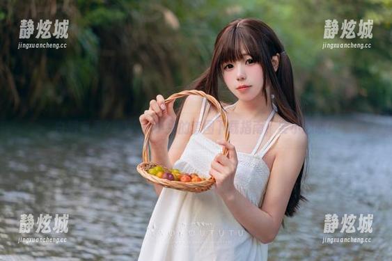白裙有毒？咬人小小兔的套图下载指南，要小心哦！