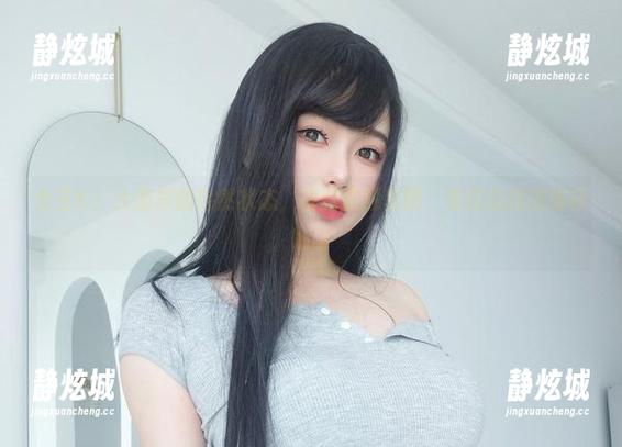 女主K：大清早的自然状态，精选素颜套图，看完后我想喝杯咖啡