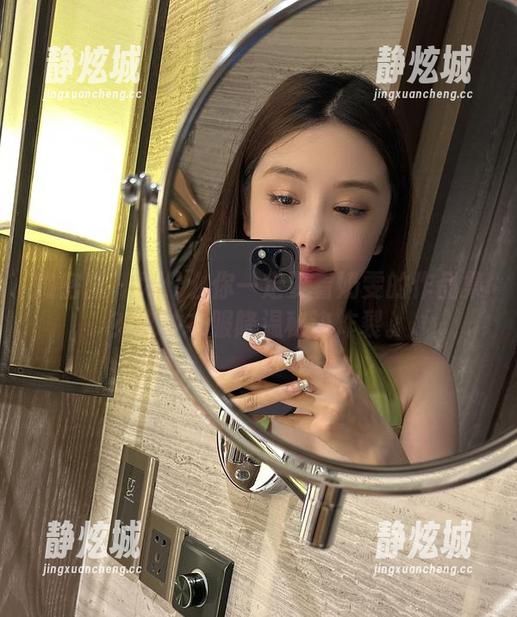 奶雯 微密圈 - 为什么你一定要看奶雯的作品集?这种衣服降温秘诀炸裂。