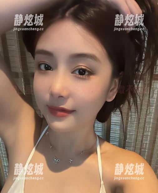 微密圈 - 奶雯的牛仔裤合集：你敢不敢说不想看？