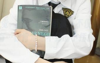 小众视觉 – 嘤嘤礼服图集，不仅是美，还有…你肯定想不到的小插曲！