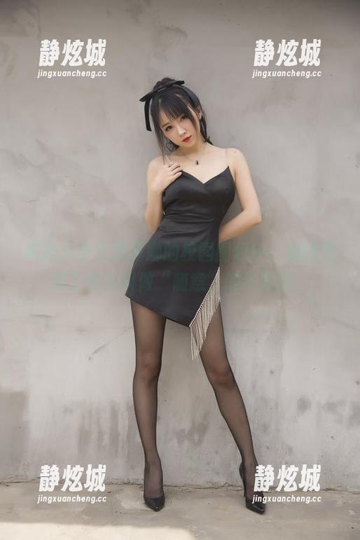纯粹从小女巫露娜的校园图包中，我领悟到了什么叫做“随意”的不随意。
