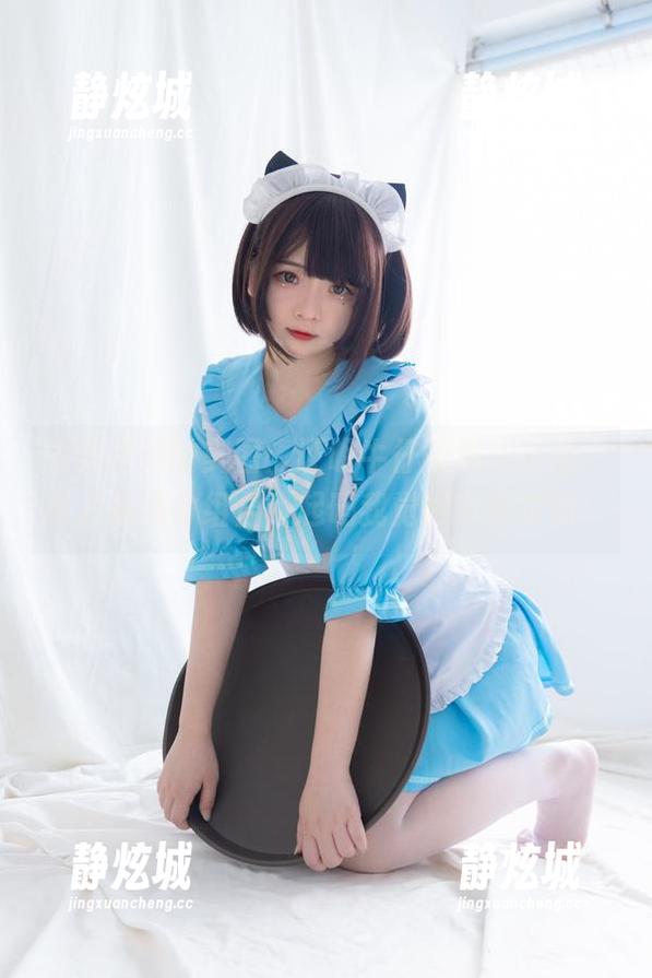少女秩序的美图：证明牛仔短裙加白丝，绝对是致命组合，起码我觉得挺致命的！