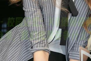 尤果网 – 校园记忆：K8傲娇萌萌的写真合集，我们究竟在争什么？