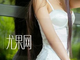 尤果网 – 作品一览：看才可儿如何把秘书范儿玩得起飞。
