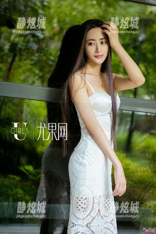 尤果网 - 作品一览：看才可儿如何把秘书范儿玩得起飞。