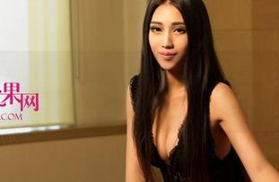 尤果网 – 球球的泳池写真:谁说只能在水里玩?