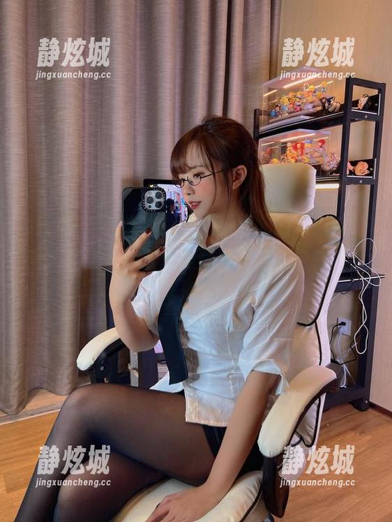 张思允 微密圈 - 有谁能想到,张思允的“肉丝”图集能让人这么想要再看一遍,分享这个真是妙啊
