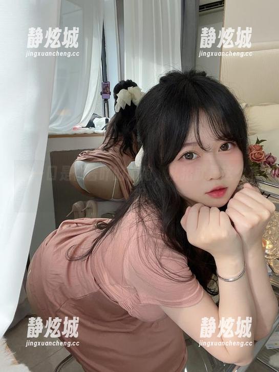 是依酱吖 吸一口是依酱吖的旗袍,私拍就是这么有趣