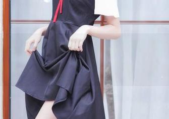 黯淡又闪亮的黑猫，桜桃喵的写真就是这么让人折服，资源还在继续哦。