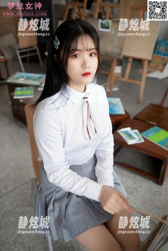 梦丝女神-香萱 梦丝女神 - 我一边盯着香萱的礼服,一边想,竟然还有这种福利能让我欣赏到这样的写真!