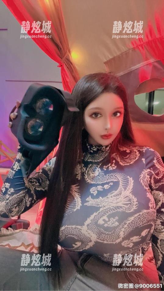微密圈 - 你以为是牛仔裤，结果是梦露veronica的资源，图库里的美学，让你觉得“买就对了”！