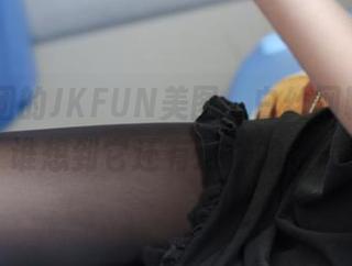 森萝财团的JKFUN美图，白丝网鞋真是…谁想到它还有这样的委屈