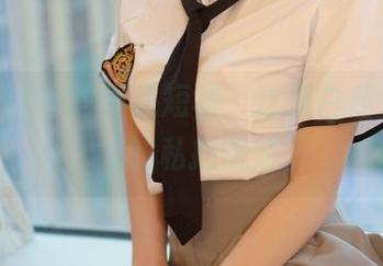 模范学院 – 这不是短裙,这是白茹雪Abby的私拍魔法