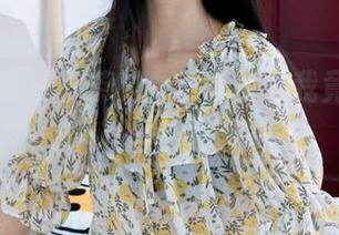 物恋传媒 – 小茶的女王写真，我竟有点出戏，美图引人瞩目