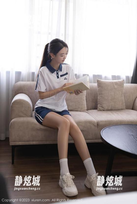 秀人网-Cherry绯月樱 秀人网 - 一组Cherry绯月樱的短裤图——简约而不简单,绝对值得多看几遍