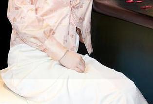 秀人网 – Suki_baby的短裙效应：原图中的纠结与想象