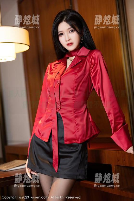 秀人网 - 当蕾丝遇上养乐多Doll，难以置信的写真集分享，跑题的不止我
