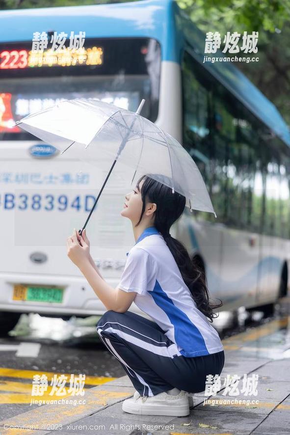 秀人网-水水er 秀人网 - 水水er的双马尾,每一帧写真套图似乎都在说“嘻嘻”!