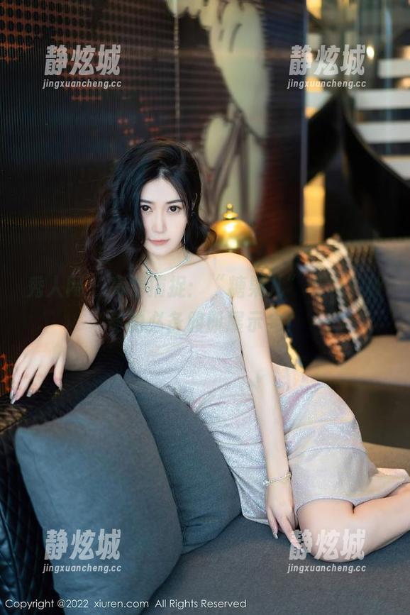 秀人网-糖果儿 秀人网 - 高清捕捉:“糖果儿”毛衣,秋冬的必备腹肌展示会!