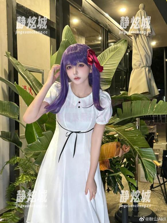 一口气看完！秋山AkI的精选写真，秋天的恋情就藏在这里！