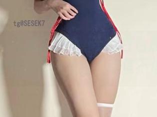 微密圈 – 听说纪念小小v的白色原图写真能勾起淡淡的思绪，你信不信？