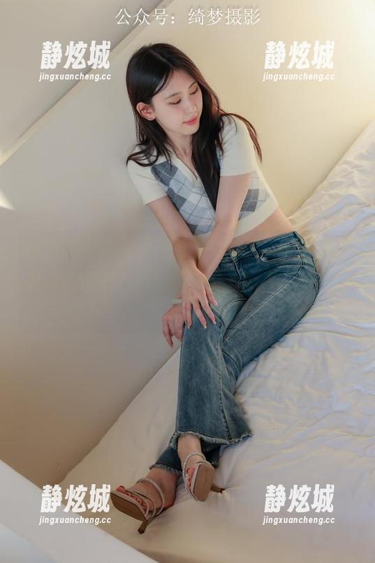 绮梦摄影 - 随便一个姿势，蔡蔡的体操服照片就能让人想起那个“充满力量的夏天”。