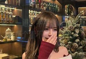 翻了一遍又一遍，芊芊酱w的制服合集，真是个看不腻的宝藏。