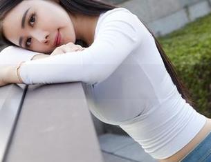蜜桃社 – 天台上那些不为人知的李颖诗写真全集