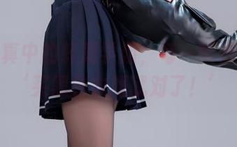 黑色写真中的轩萧学姐，每一帧都在说：‘买黑色衣服就对了！’