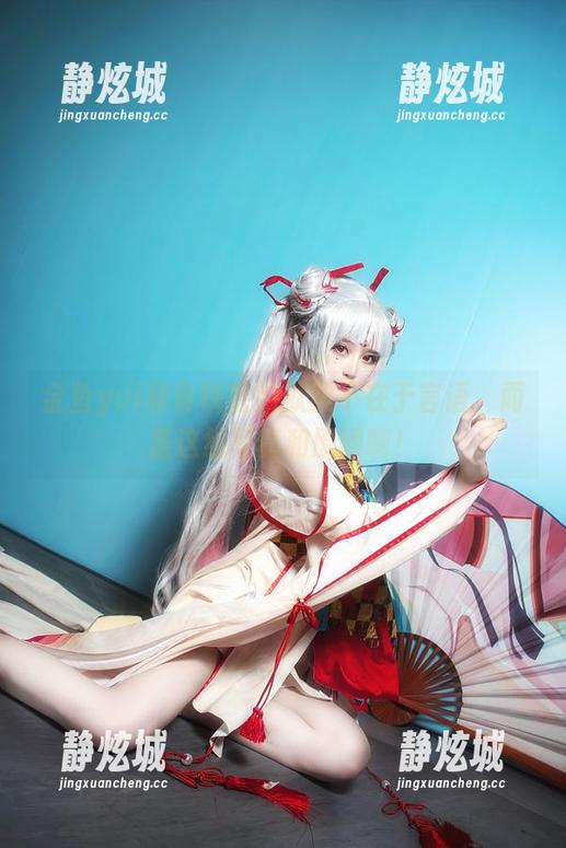 金鱼yui 金鱼yui和食铁兽的默契不在于言语,而是这组写真和原图啊!