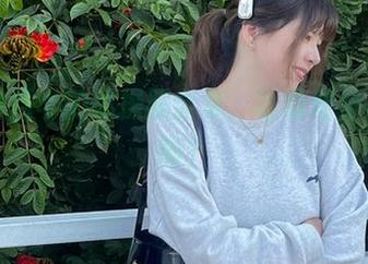 下载闪月半的体操服全集，谁说健身不能养眼？